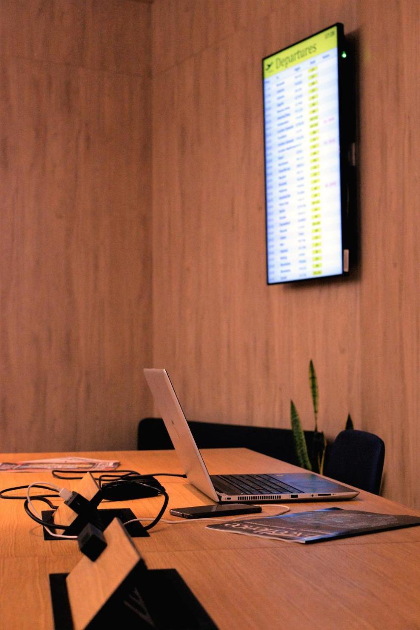 Air Rooms Rome Airport By Hellosky Fiumicino Esterno foto