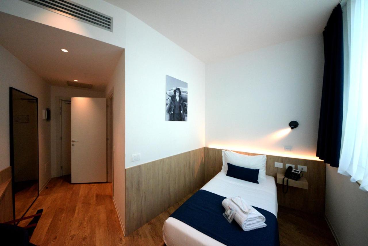 Air Rooms Rome Airport By Hellosky Fiumicino Esterno foto